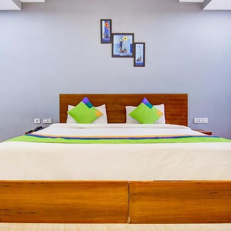 Treebo Trend Aashiyana Paradise Badshahpur Esterno foto